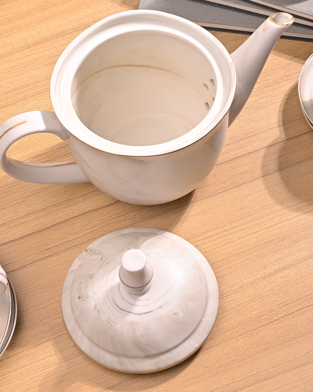Greige Tea Kettle Set with Cups – Kairaus