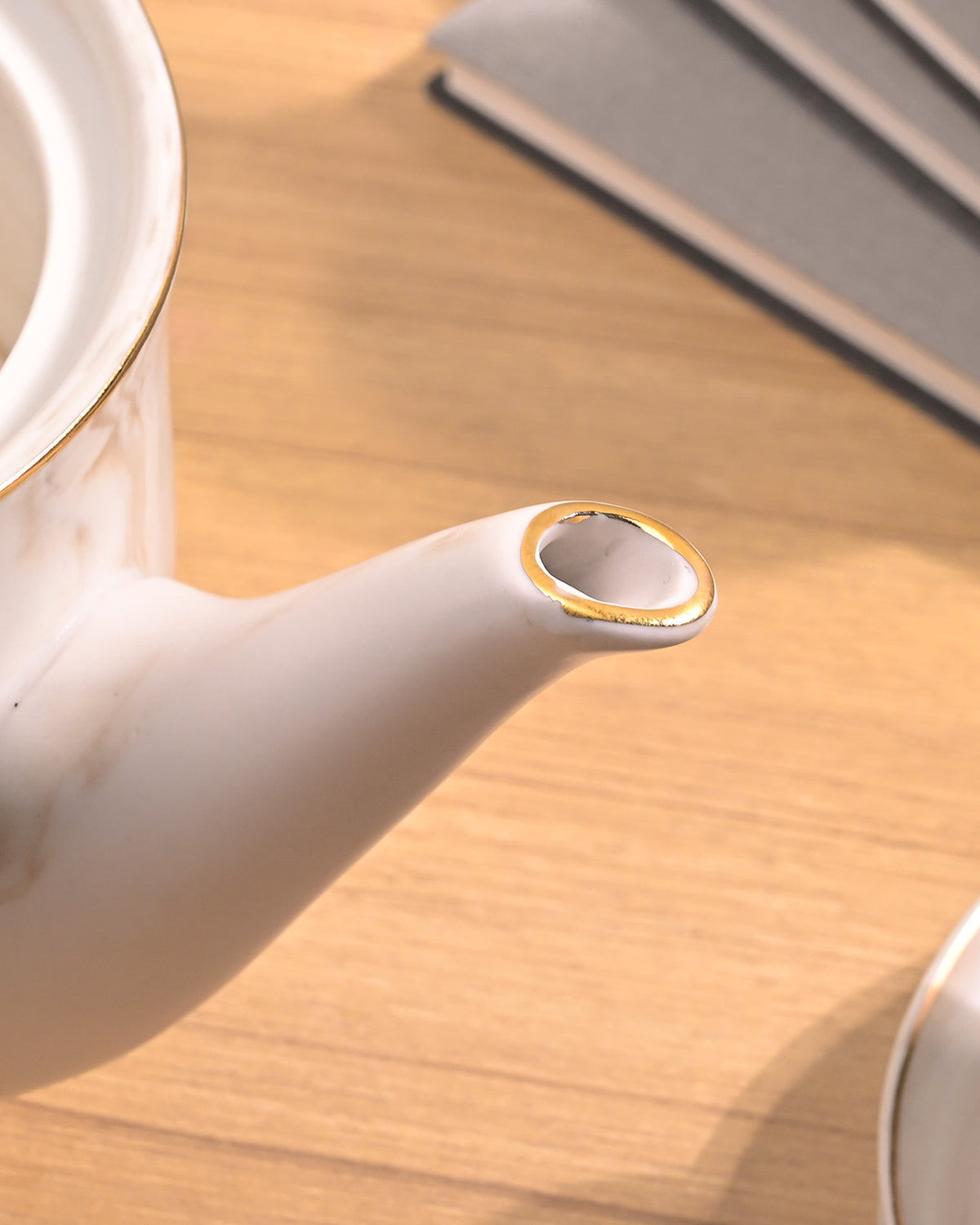 Greige Tea Kettle Set Styled View – Kairaus