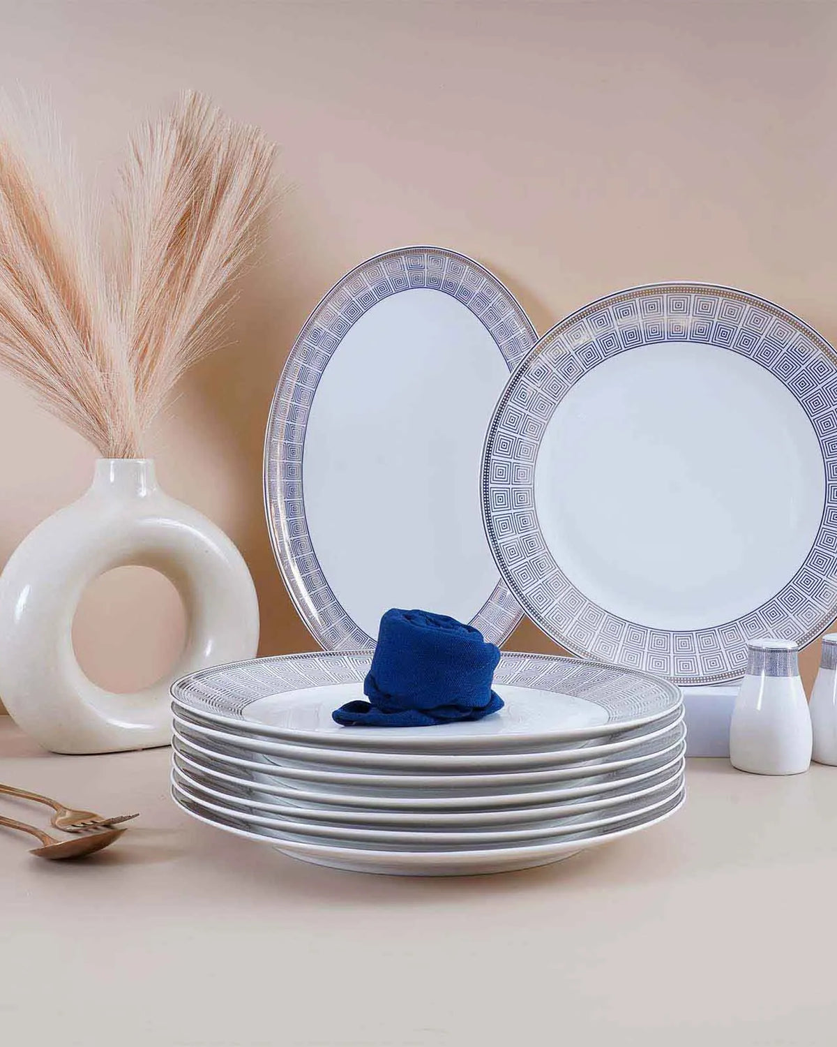 White and blue glossy dinner set collection