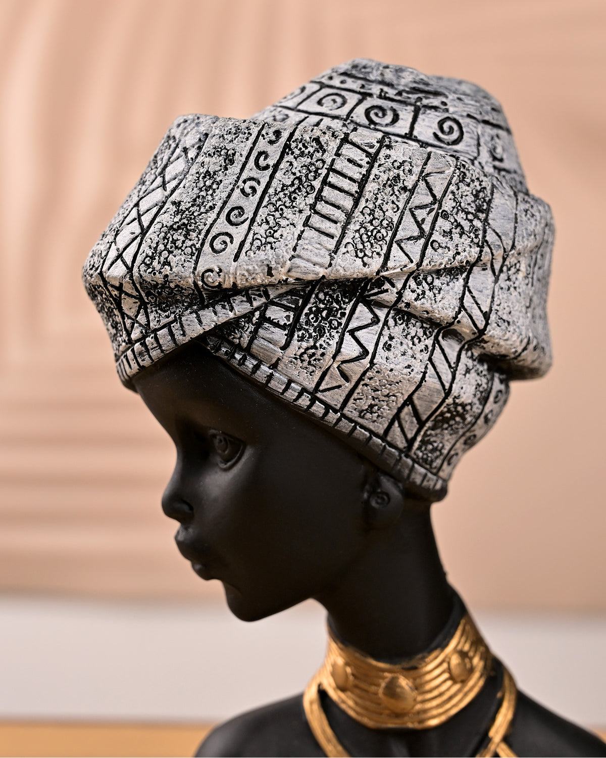 African Empress figurine set for modern living room decoration