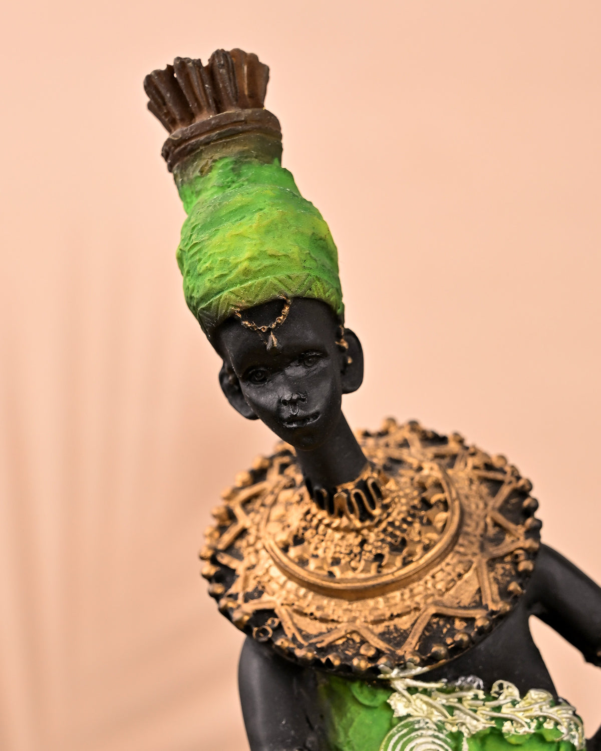 Decorative African woman drum figurine for home decor