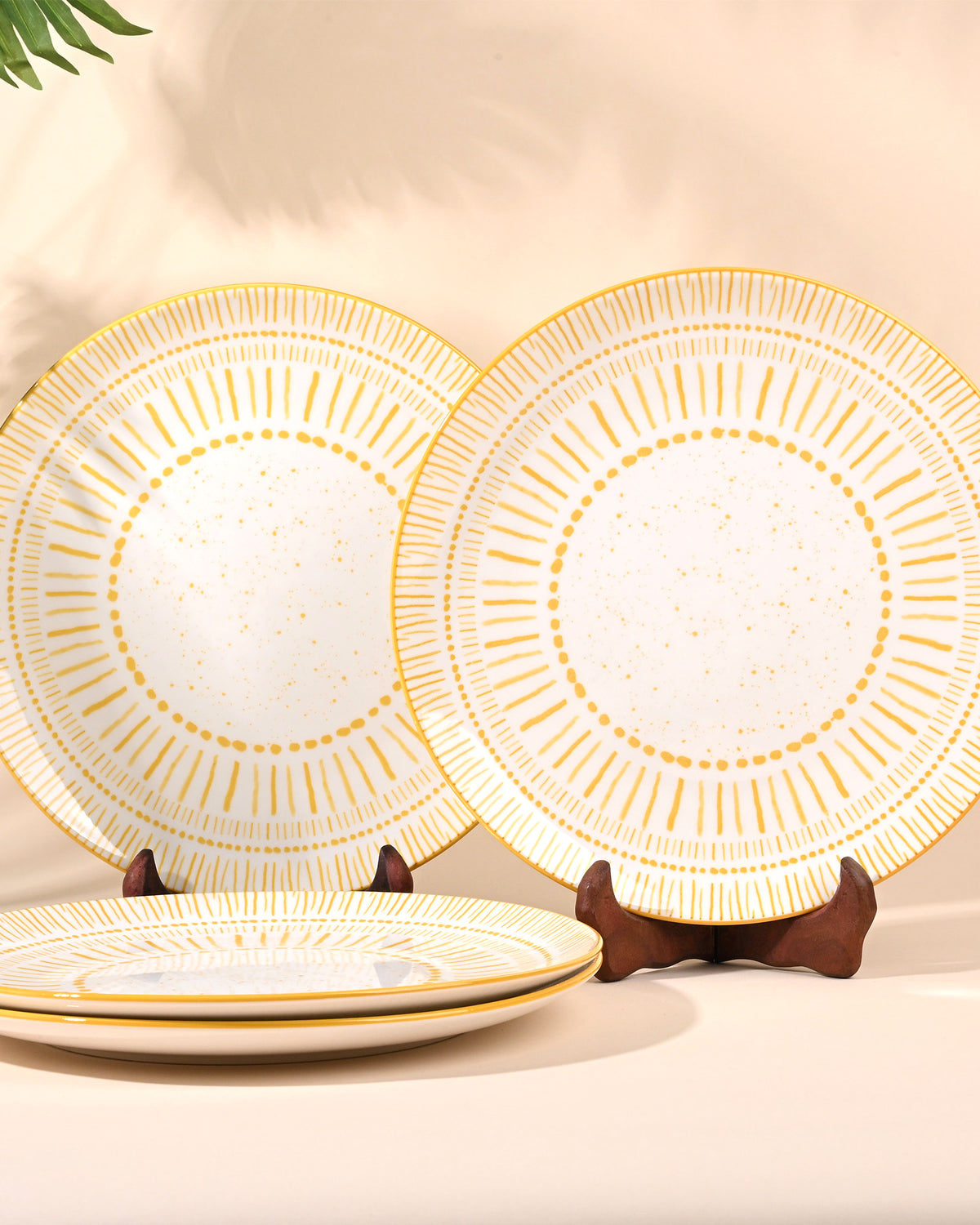 Amoret porcelain dinner plates set of 4