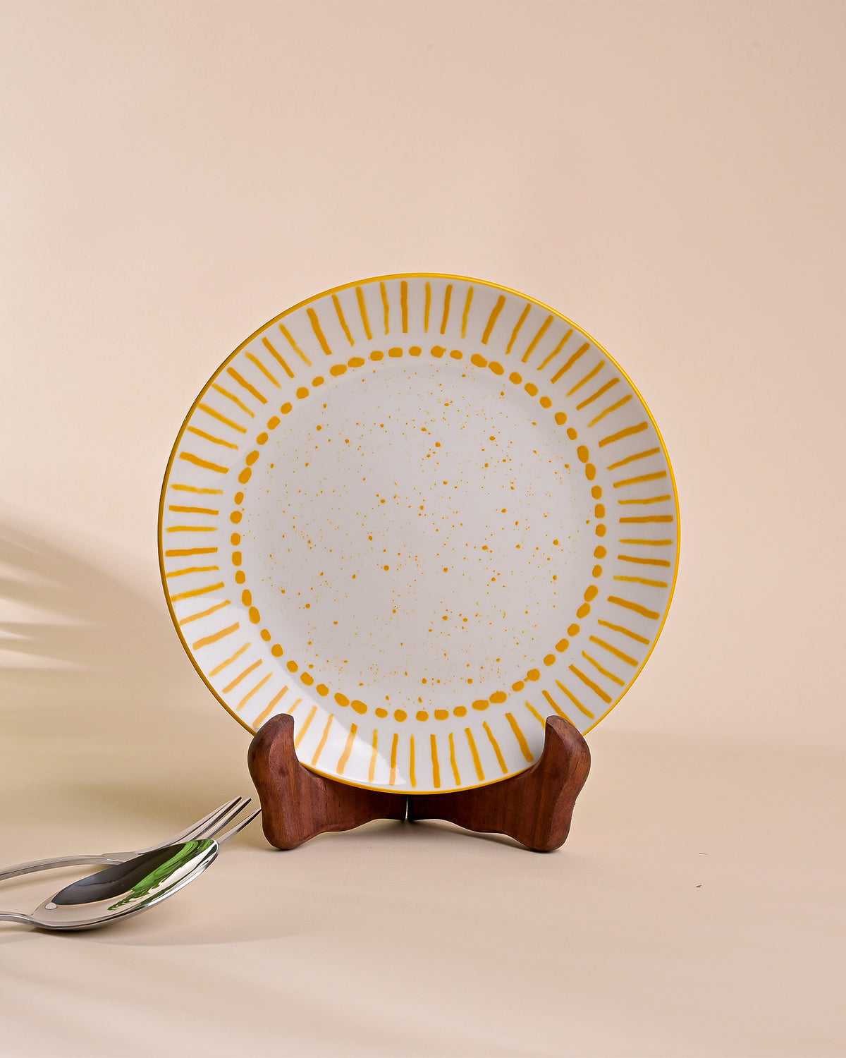 Amoret 7.8 inch porcelain plates for serving snacks