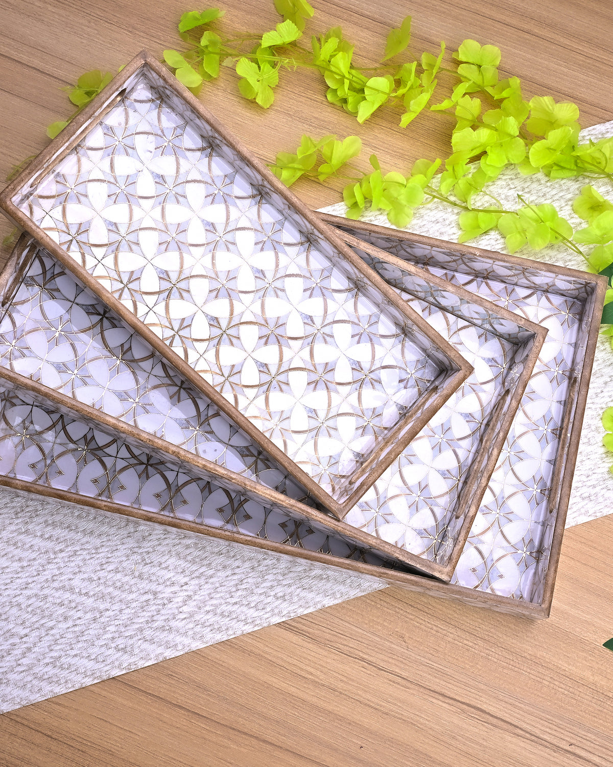 Set of three Arabesque Gold and Grey serving trays