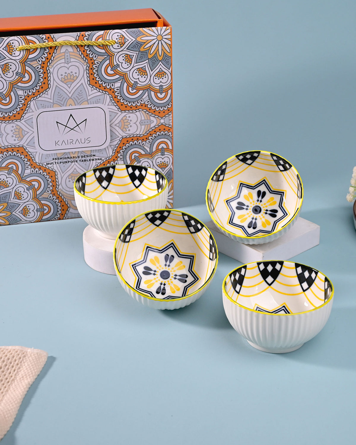 Artistic elegant porcelain bowl set