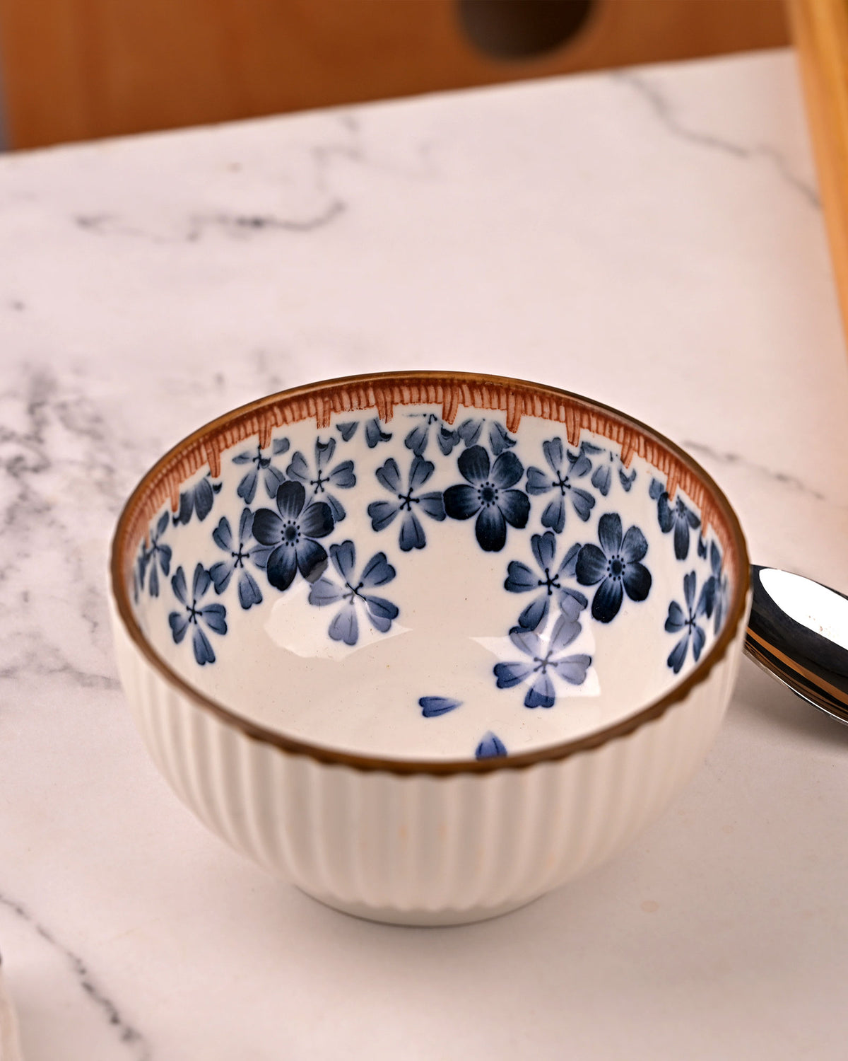 Ethereal porcelain bowls for desserts and appetizers