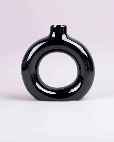 Elegant black ring vase for contemporary home decor
