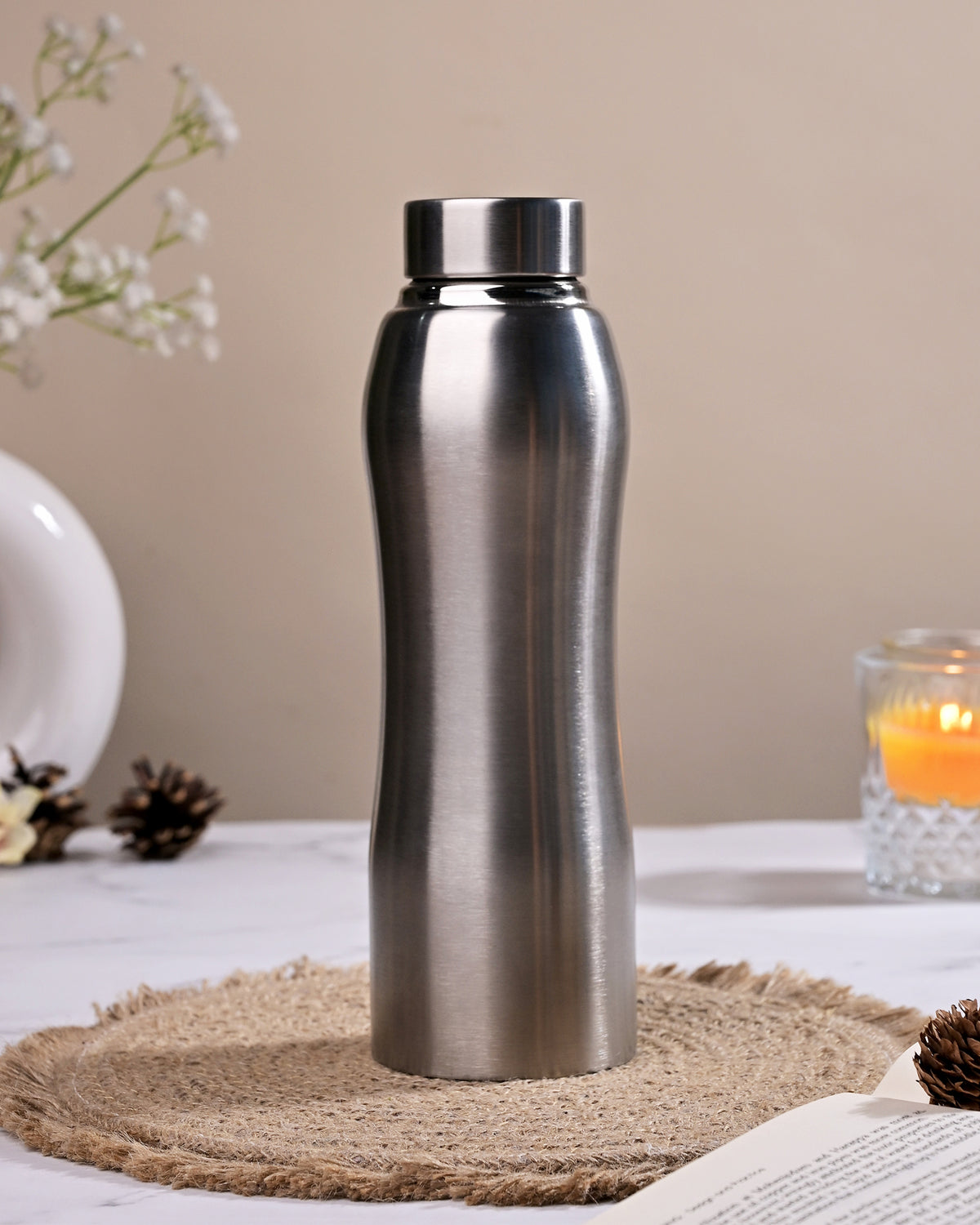 Classic Steel Bottle with a timeless and elegant design