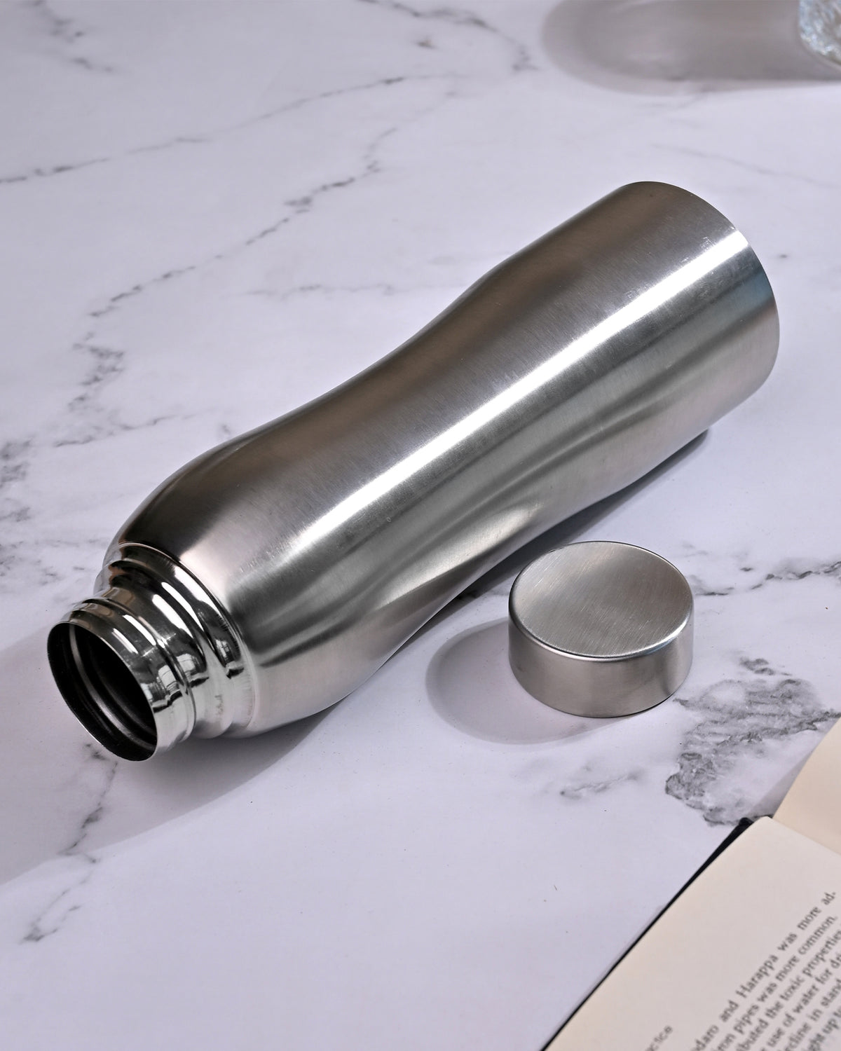 Classic Steel Bottle with a simple and practical design