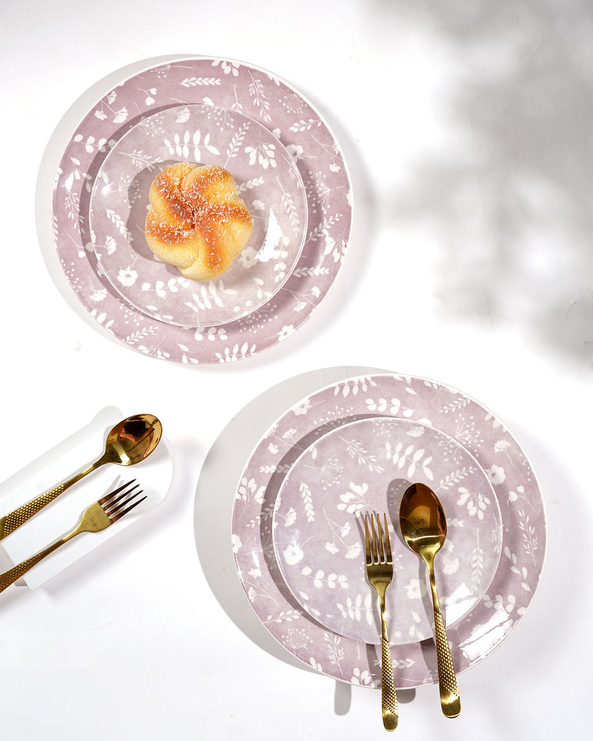 Dahlia porcelain dinner and quarter plate set of 2
