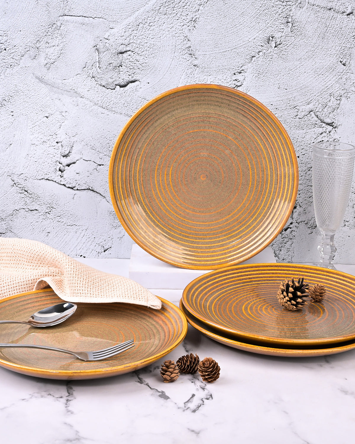 Elegant brown spiral dinner plates set of 4