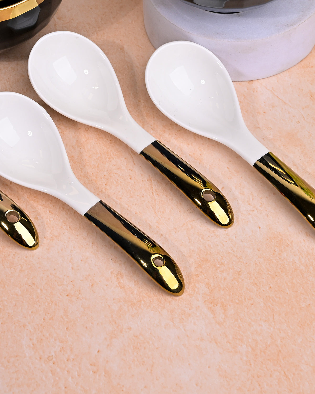Sophisticated grey porcelain bowls with gold trim