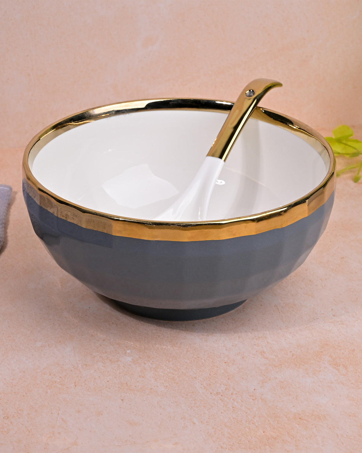 Refined grey and gold porcelain serving bowl collection