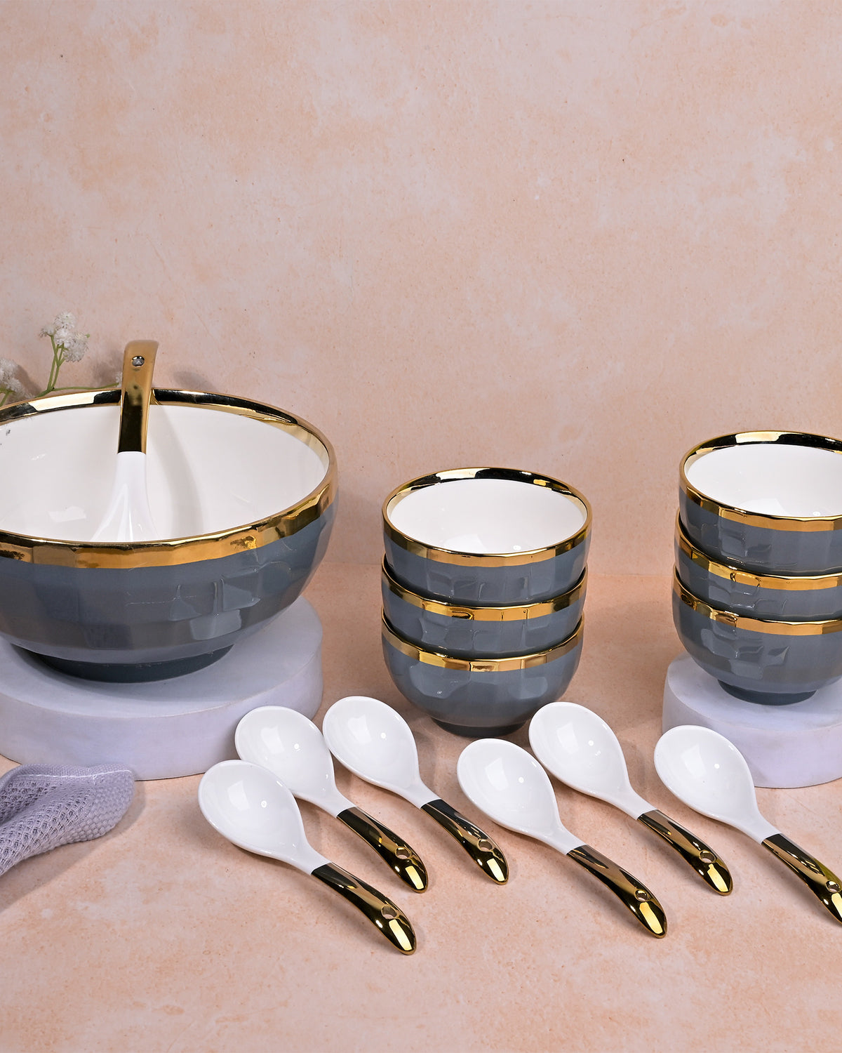 Stylish porcelain bowls with elegant grey and gold design
