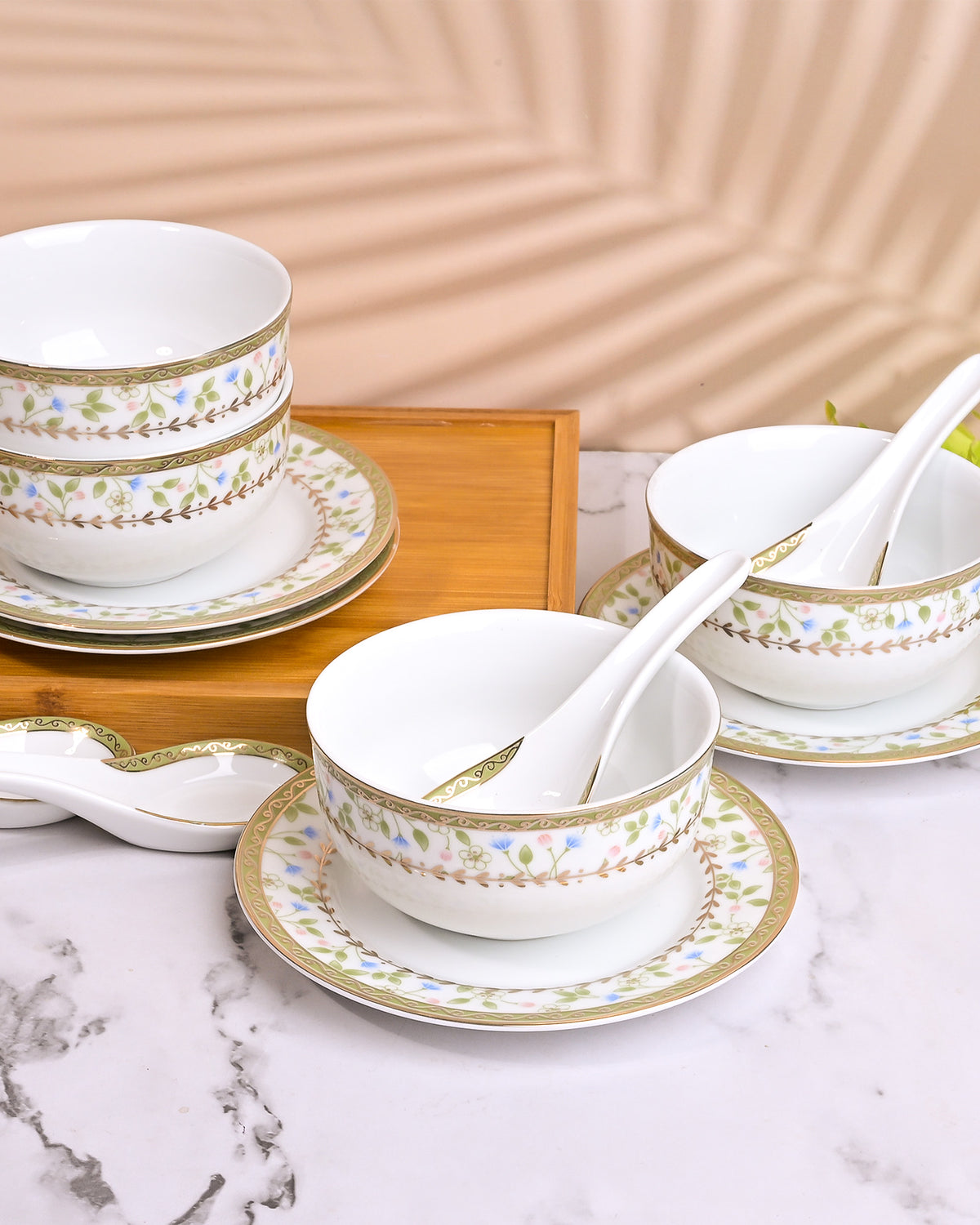 Premium four-piece porcelain bowl and spoon set