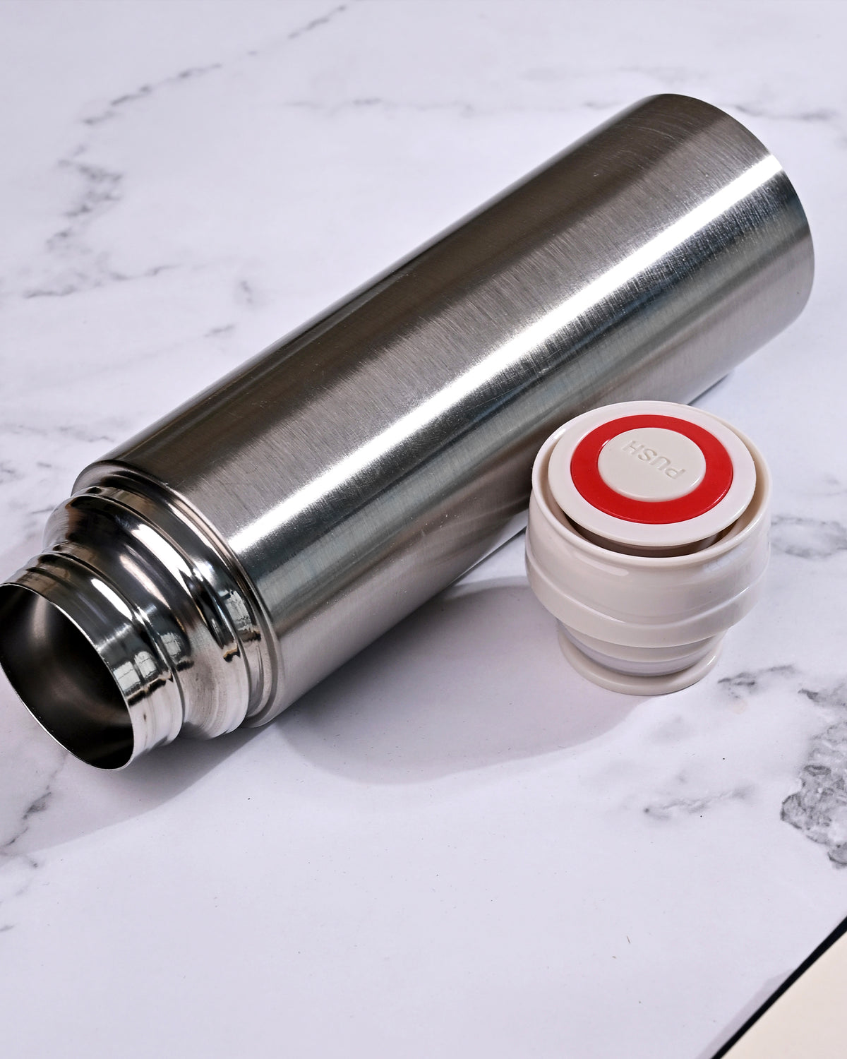 Elegant vacuum thermos flask set for hot and cold beverages