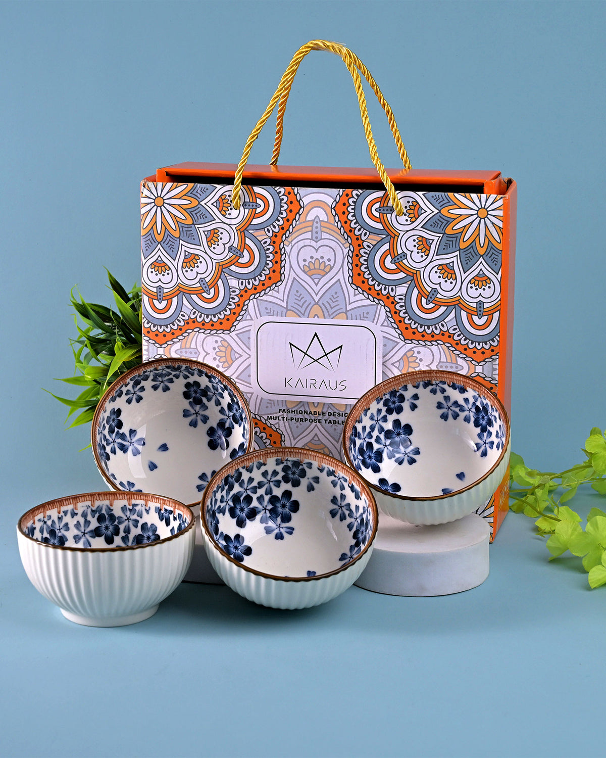 Set floral ribbed porcelain bowls