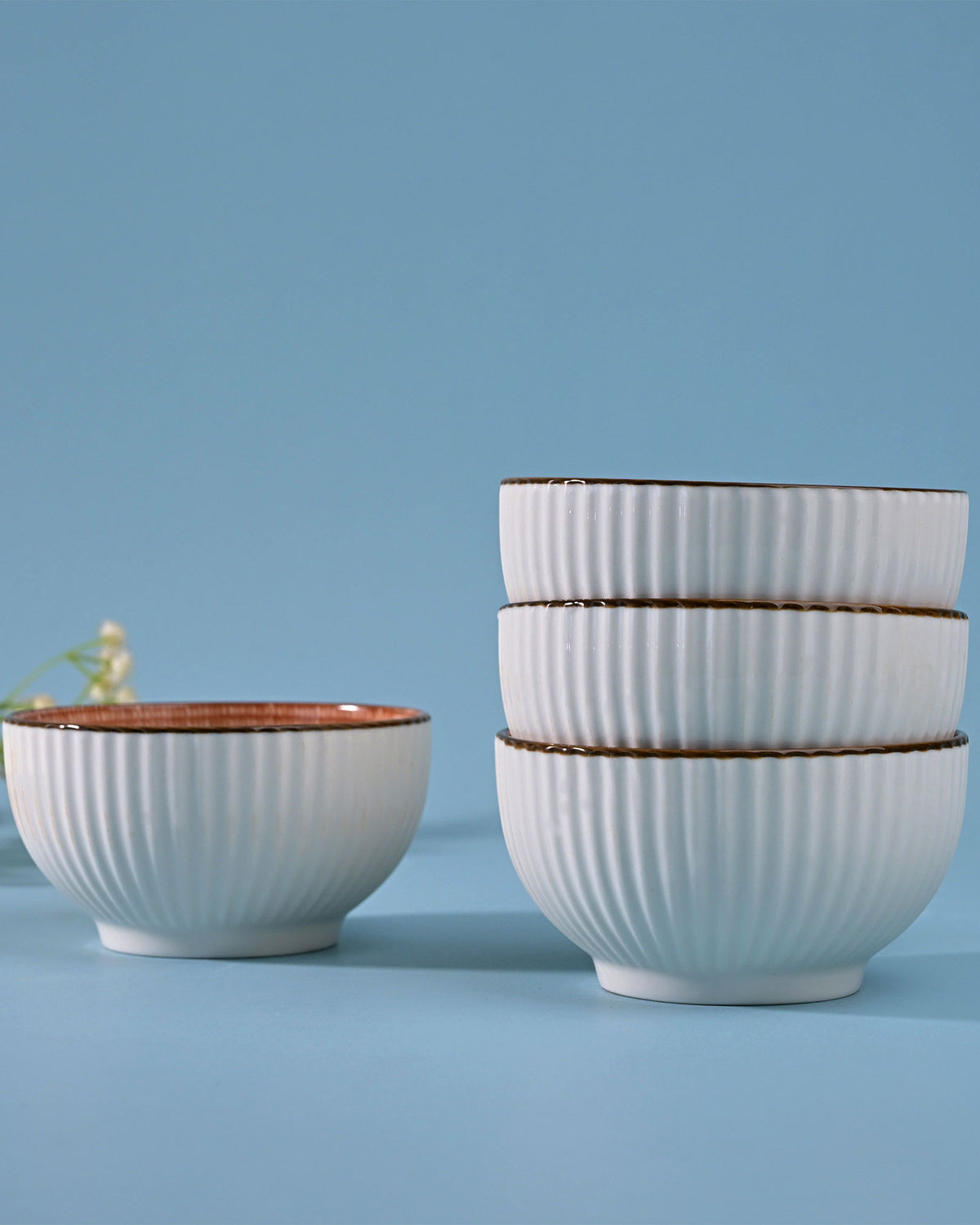 Elegant floral porcelain bowl set