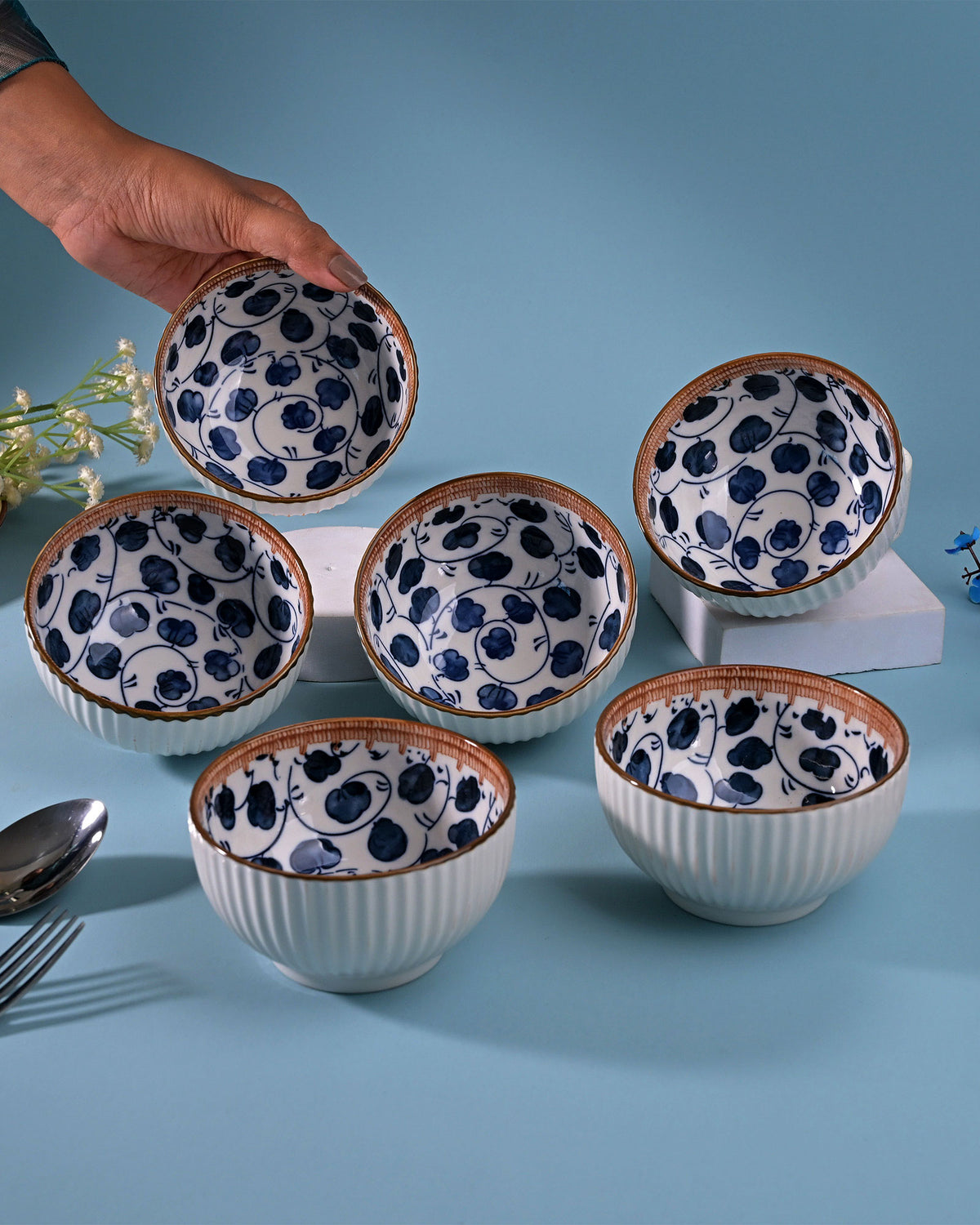 Decorative ribbed porcelain bowls set of 6