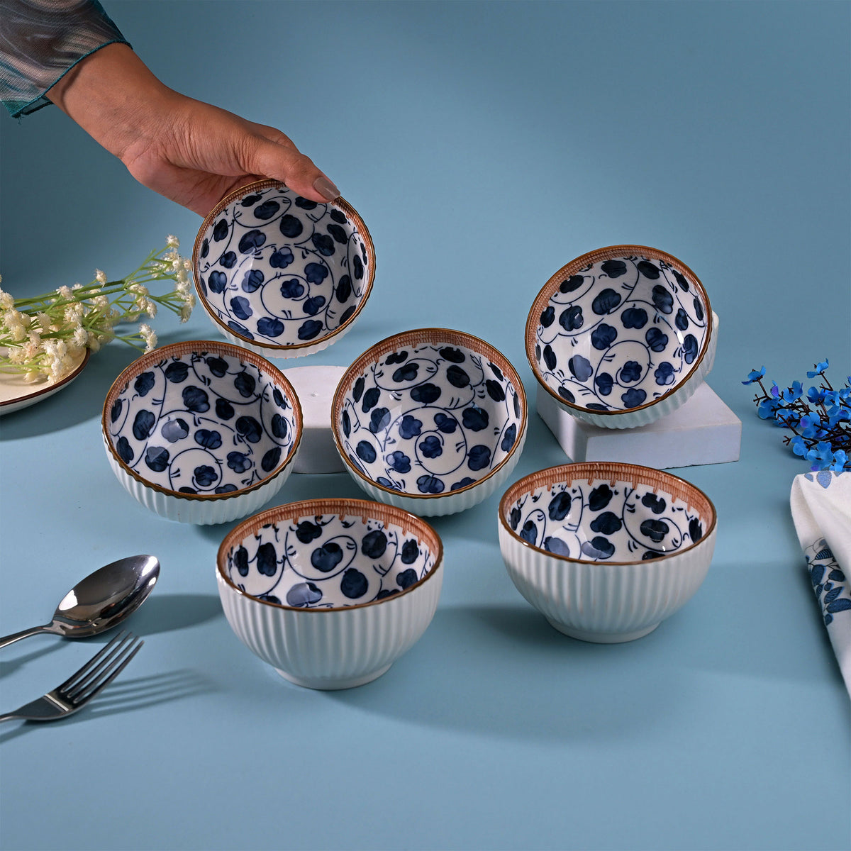 Decorative ribbed porcelain bowls set of 6