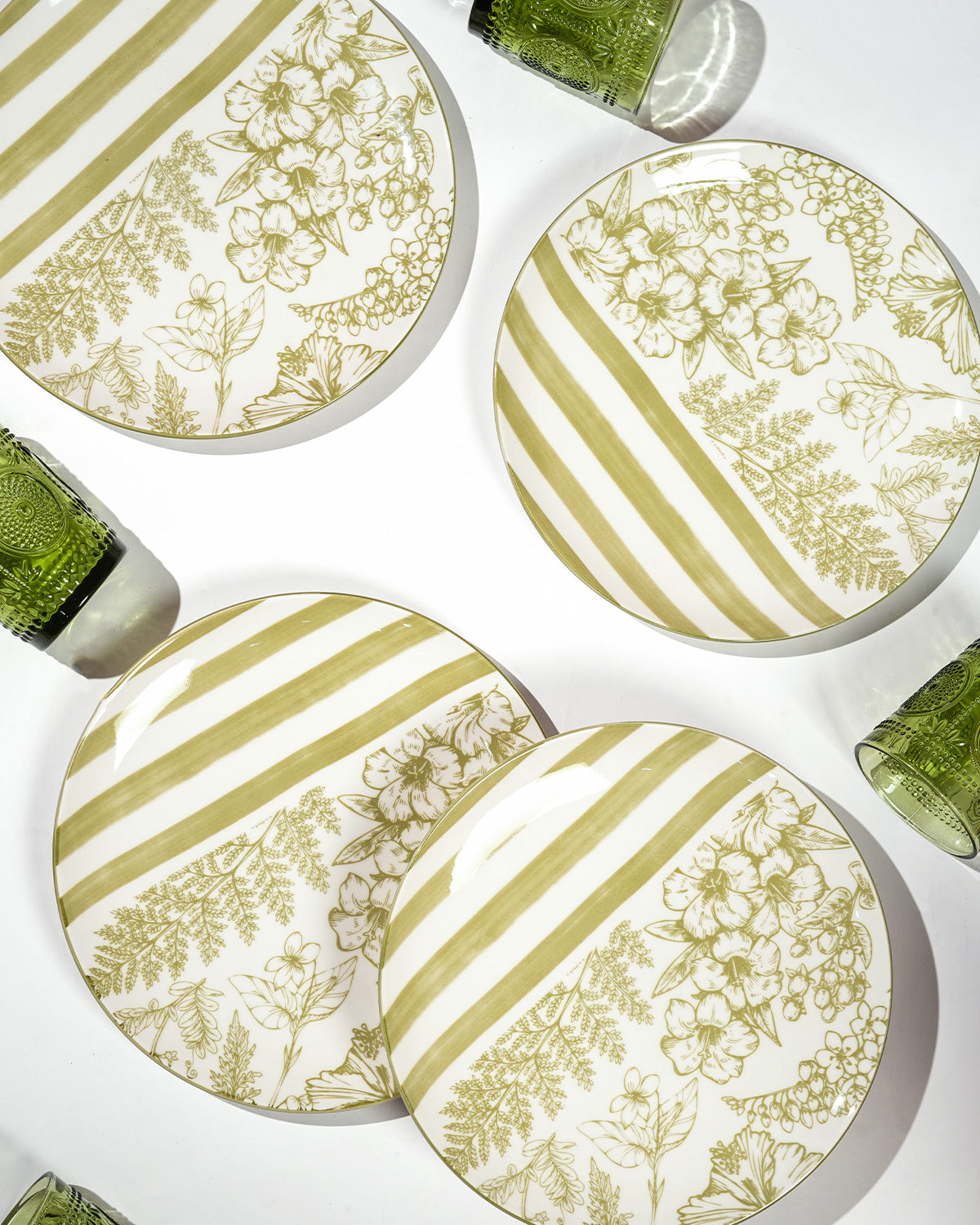 Hazel porcelain dinner plates set of 4 in 10.8-inch size