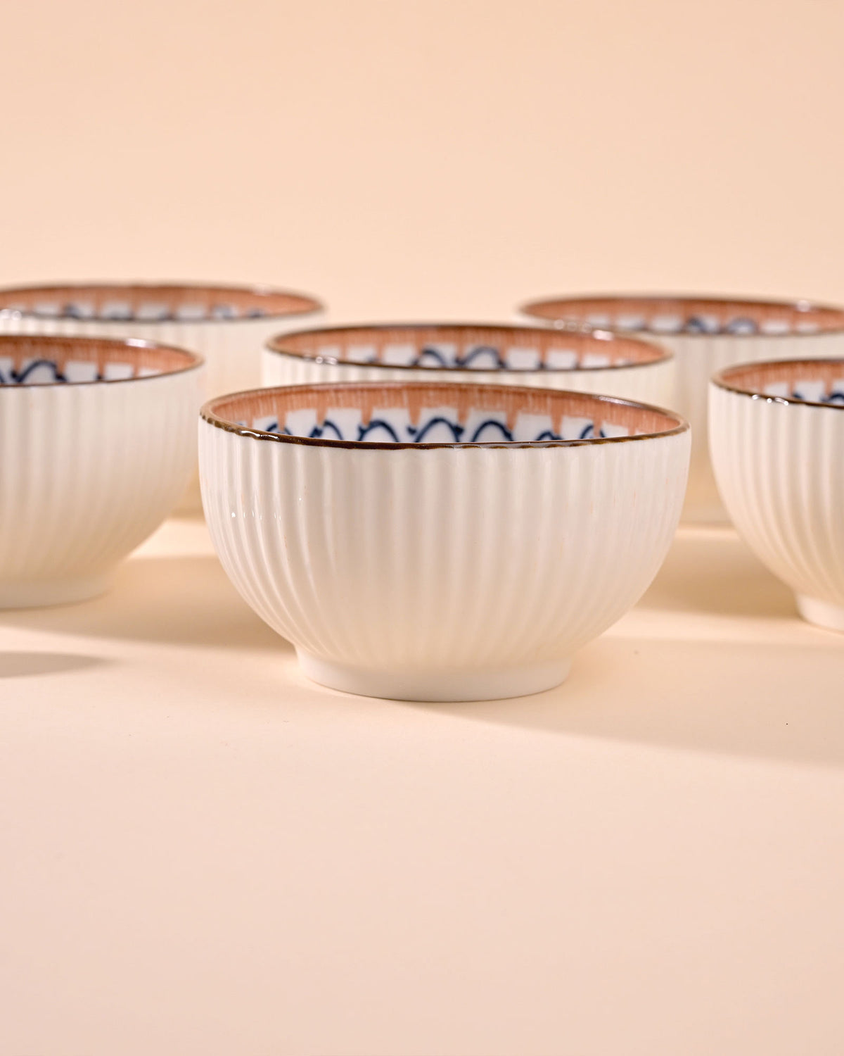 Elegant jasmine-inspired porcelain bowls for dining