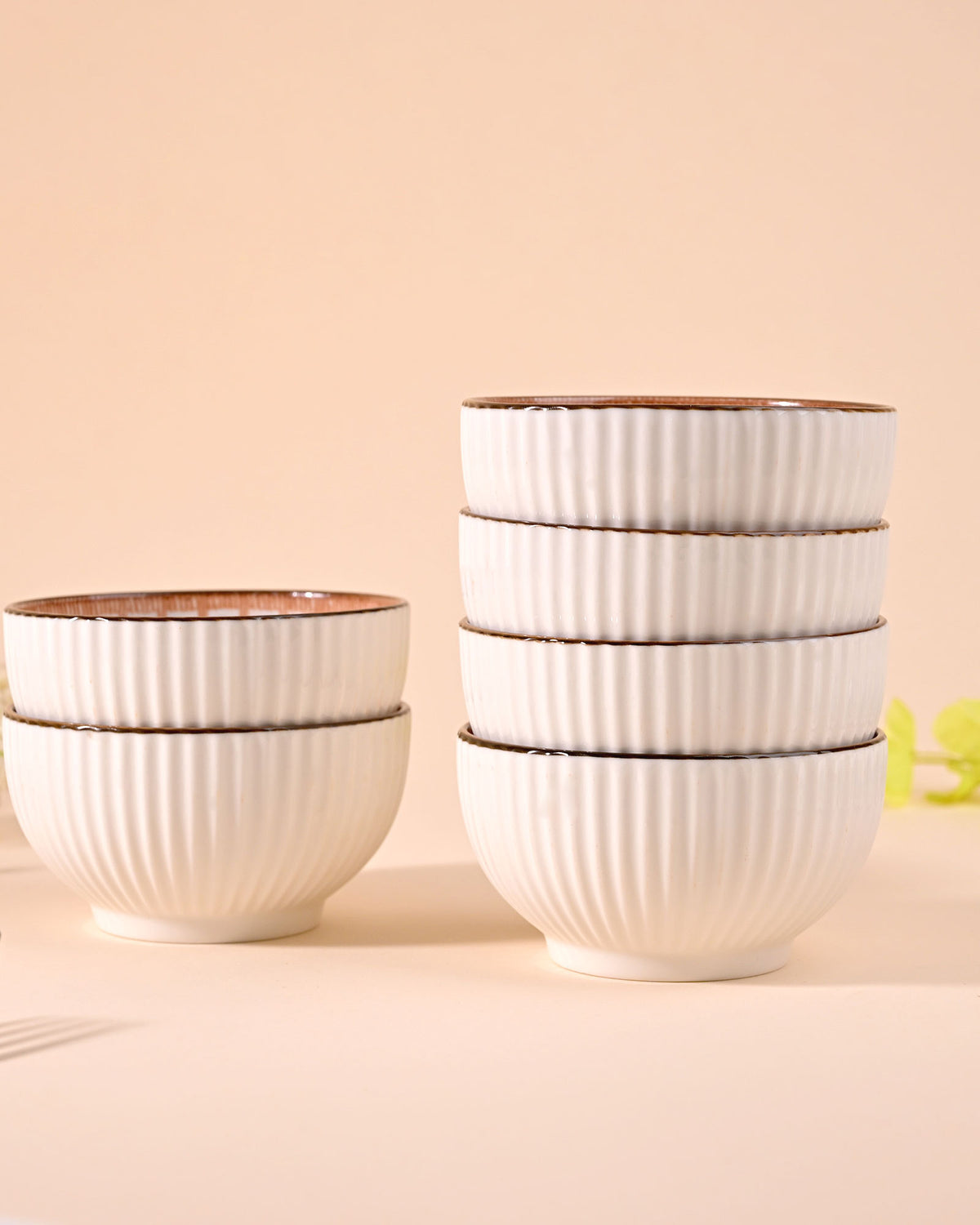 Decorative porcelain bowls with jasmine-inspired design