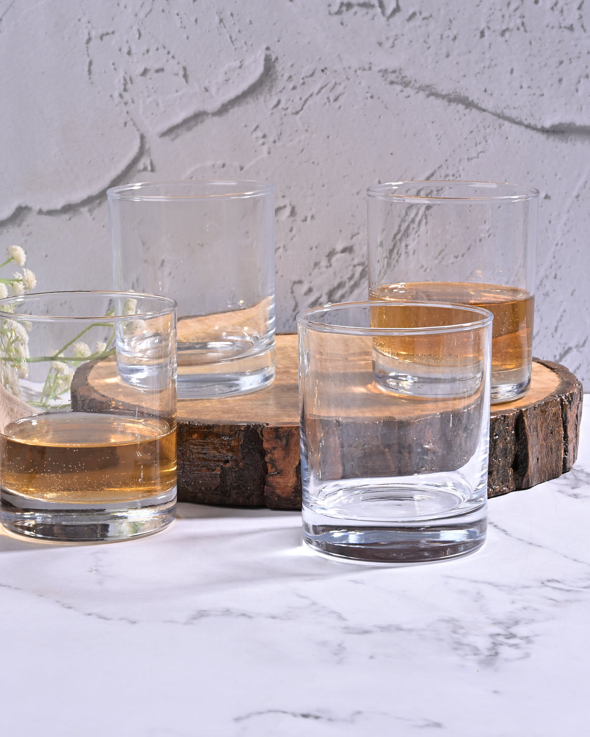 Sleek Luminous drinking glasses in a set of four