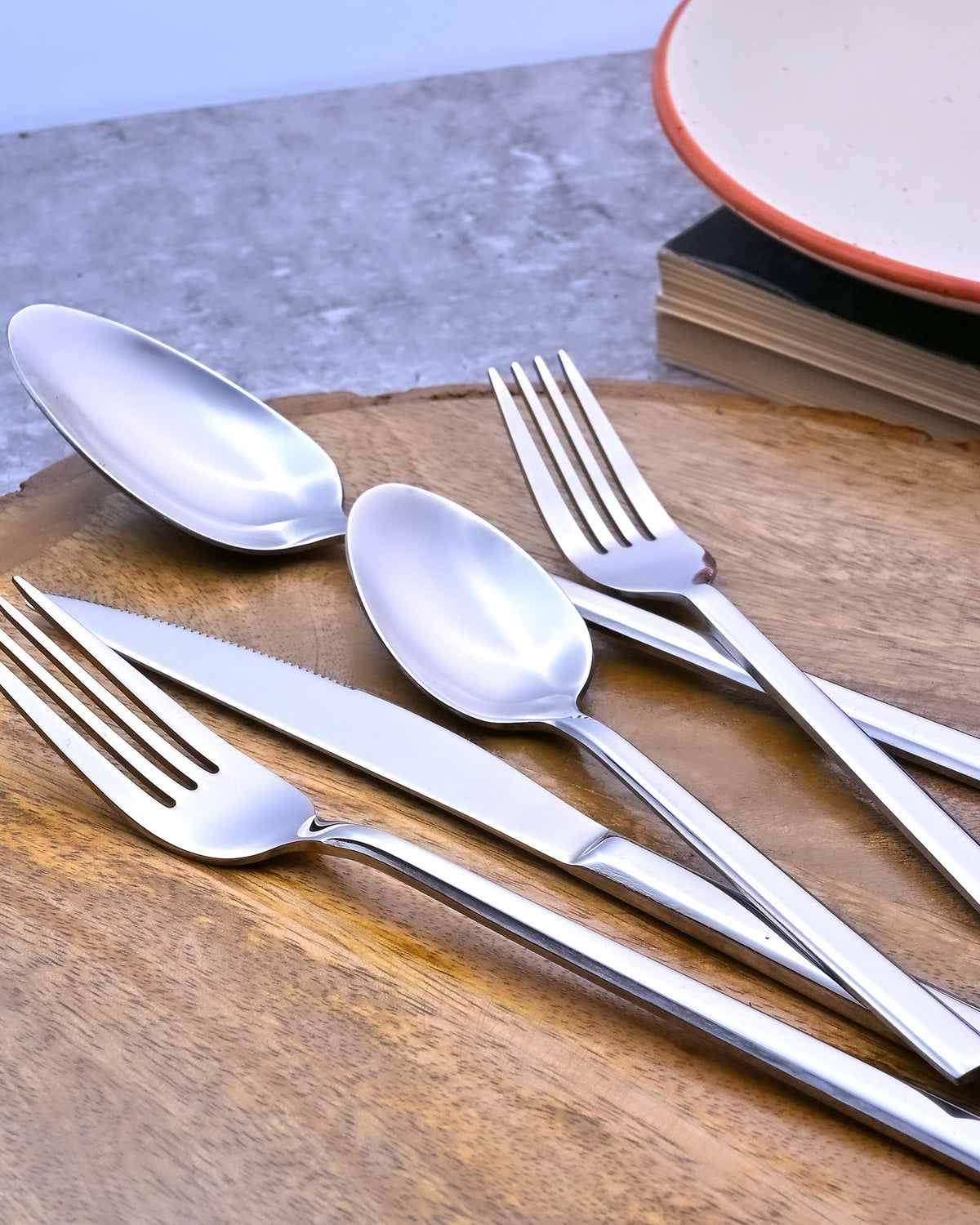 Luxury Luxe Sleek Feast Flatware Set for Stylish Table Settings