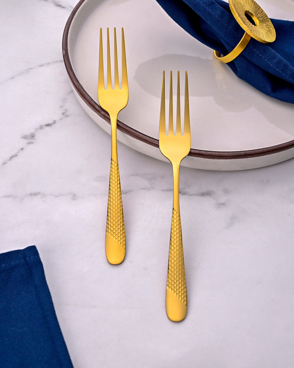Luxury Gold Dessert Forks with a Sleek and Polished Finish