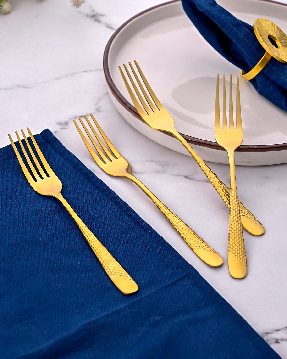 Premium Golden Dessert Forks Set of 4 Made from Stainless Steel