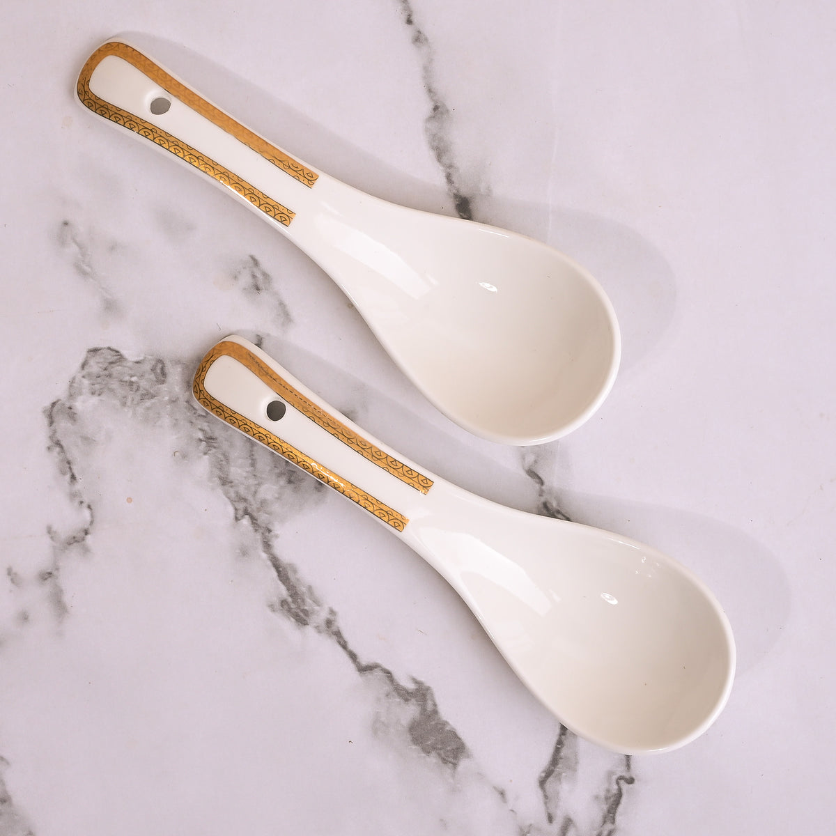 Two-piece gold-rimmed soup bowl set for dining