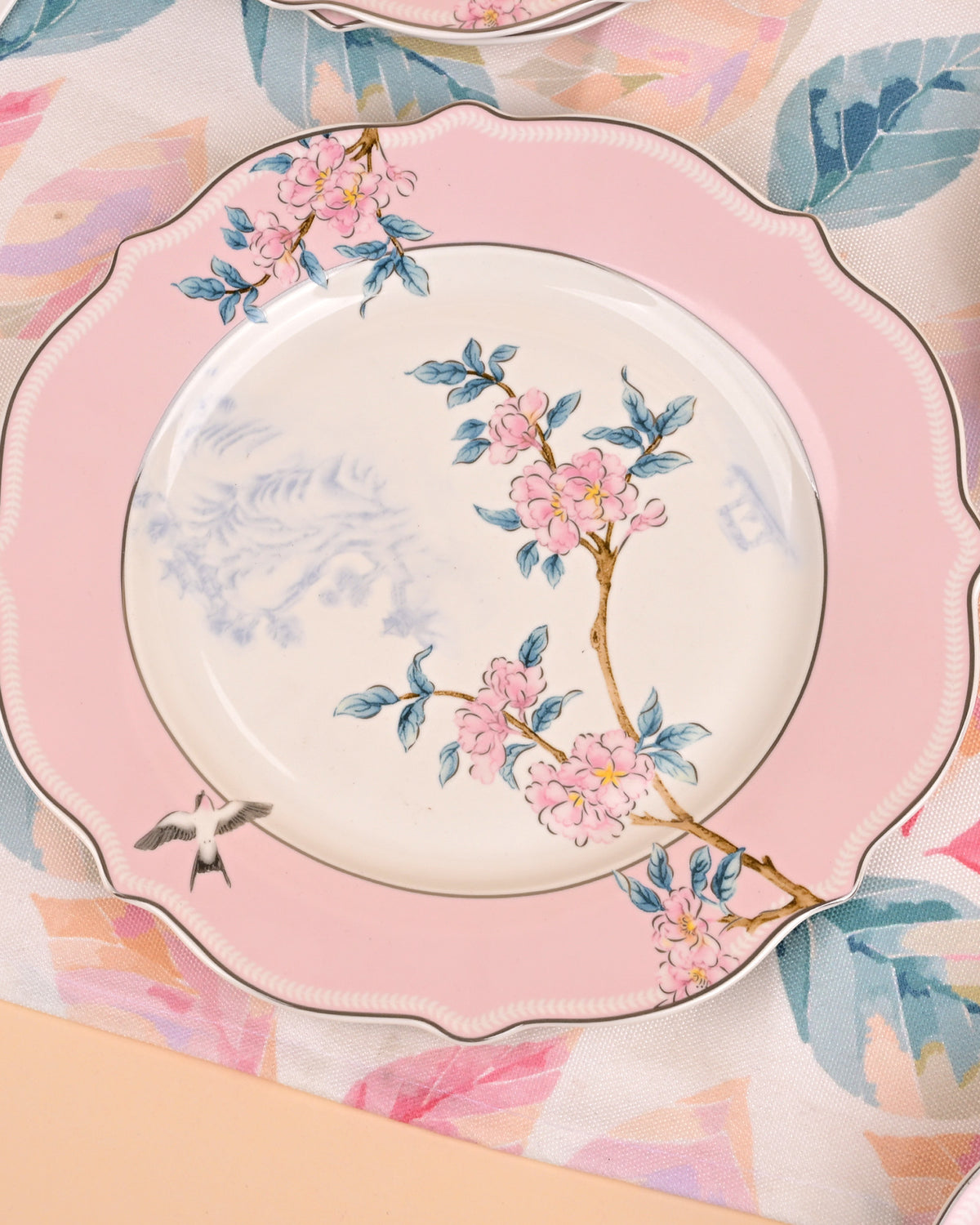 Premium bone china dinnerware for modern table settings