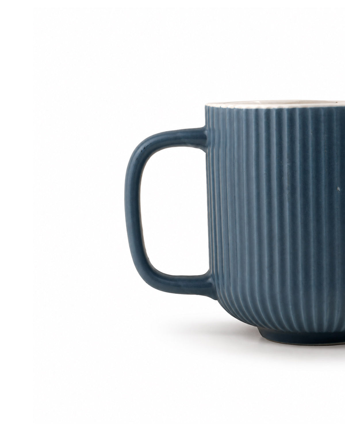 Six-piece New Bone China coffee mug set with ribbed finish