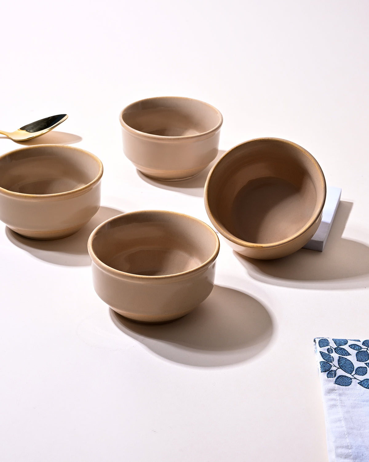 Decorative peach bowls for dining and entertaining
