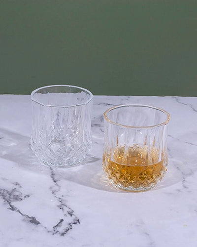 Elegant Radiant Drinking Glasses