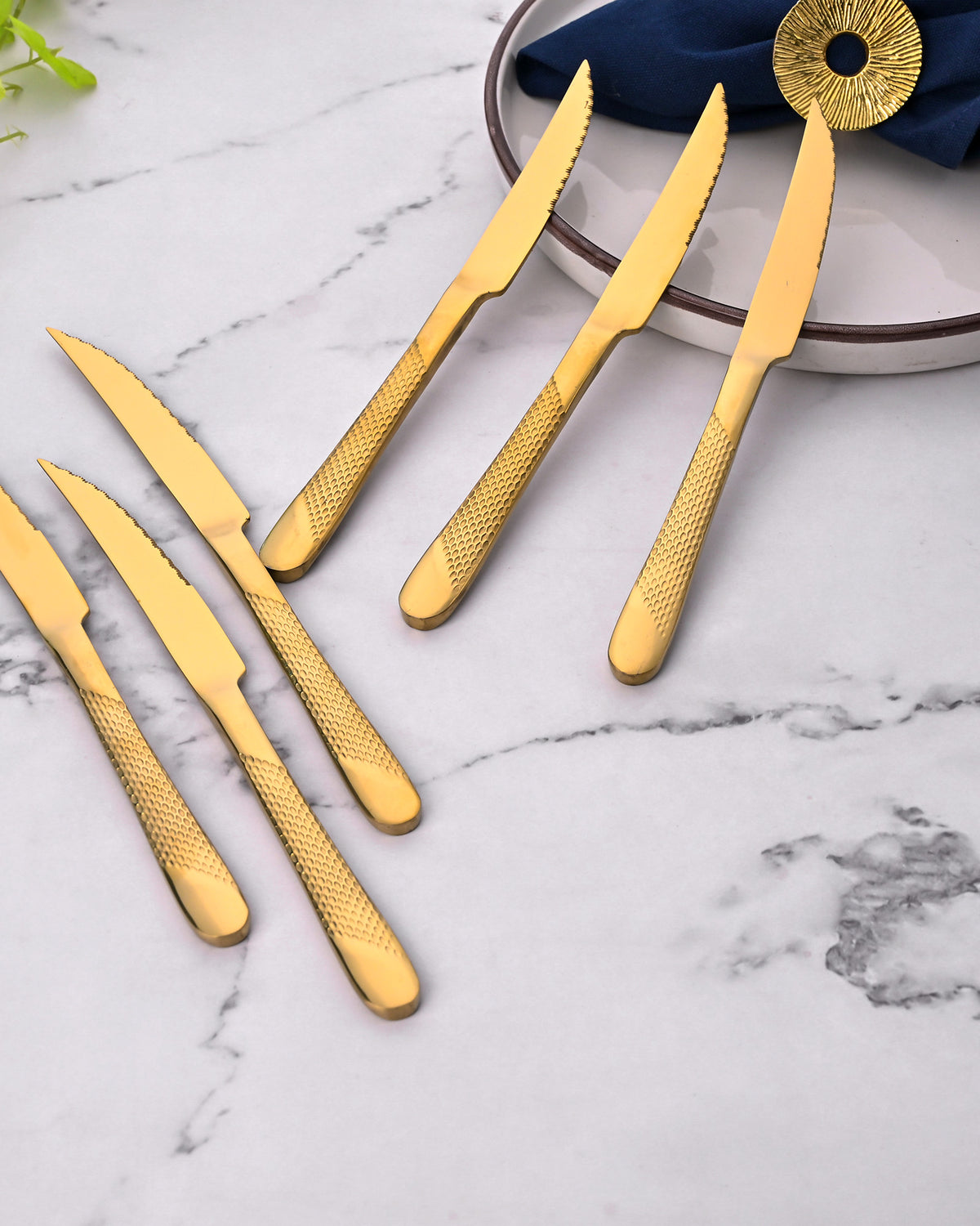 Luxury Golden Stainless Steel Knives for Modern Table Settings