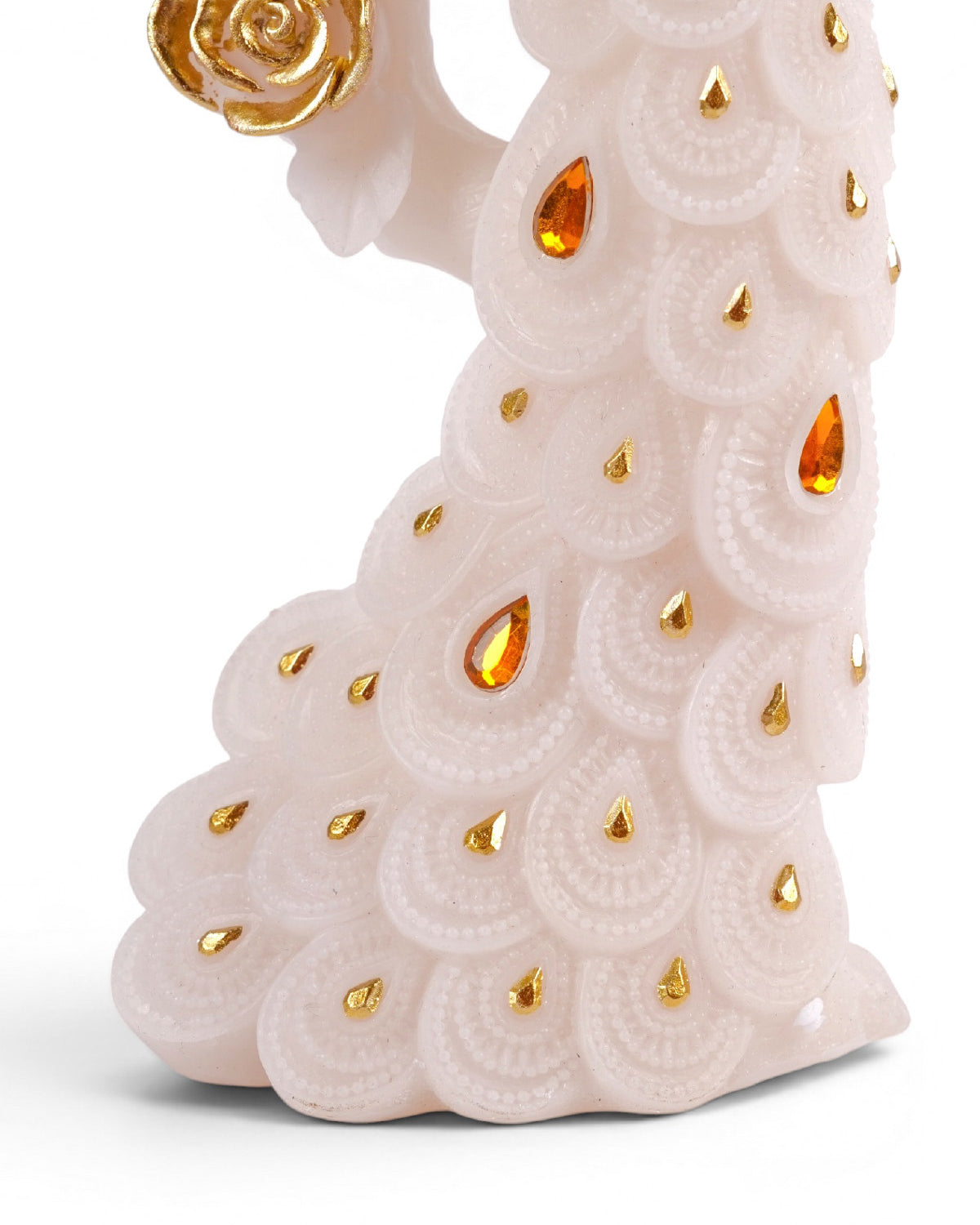 Shwet peacock figurine in a soft white finish