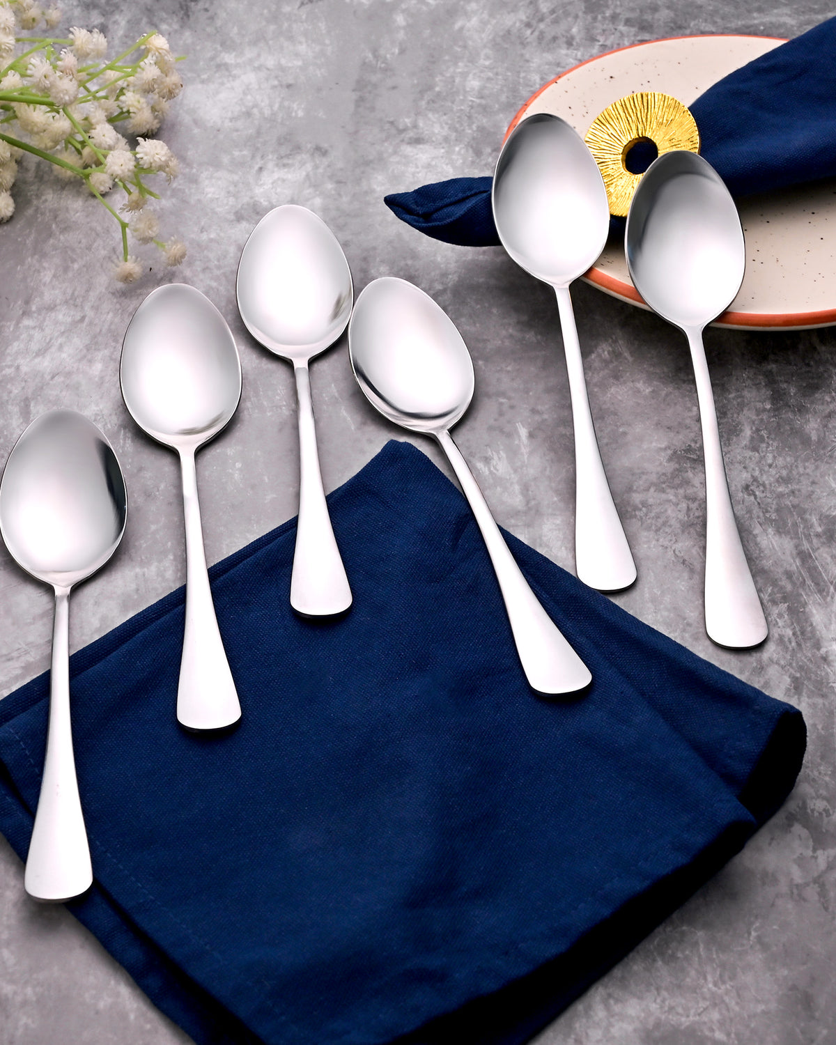 Sleek & Shiny Stainless Steel Spoons – Set of Six with Polished Finish