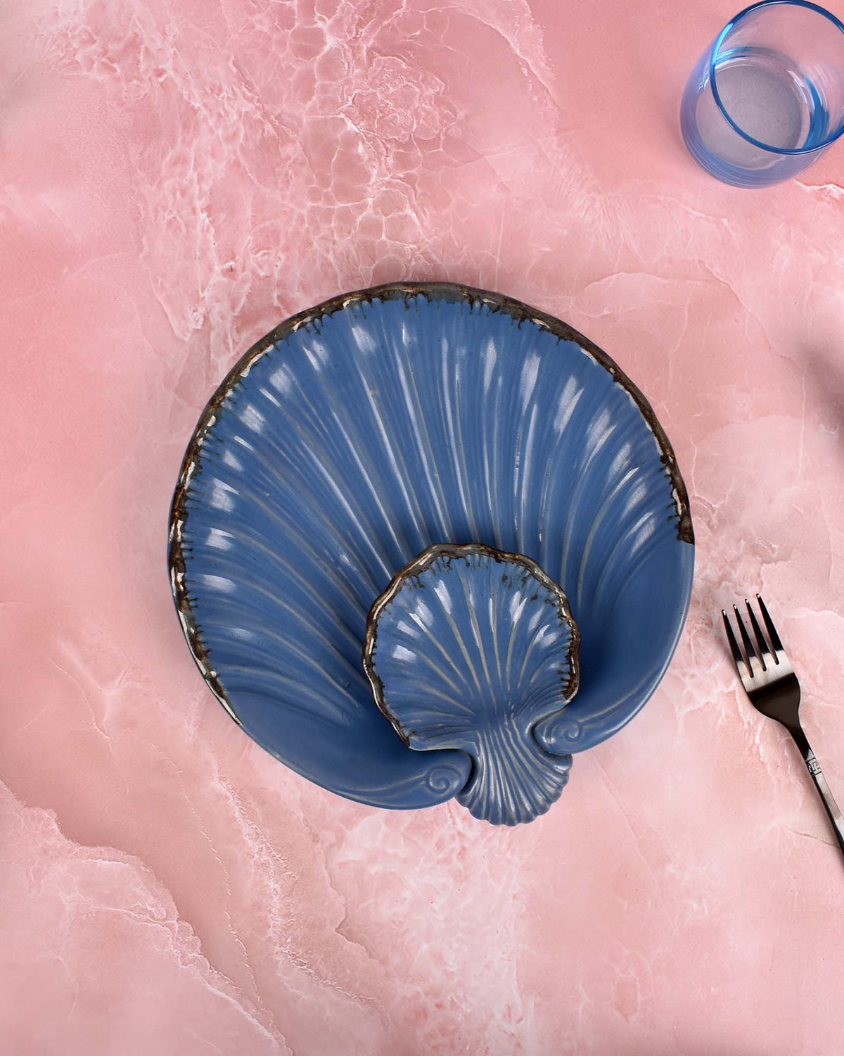 Light blue platter for serving food