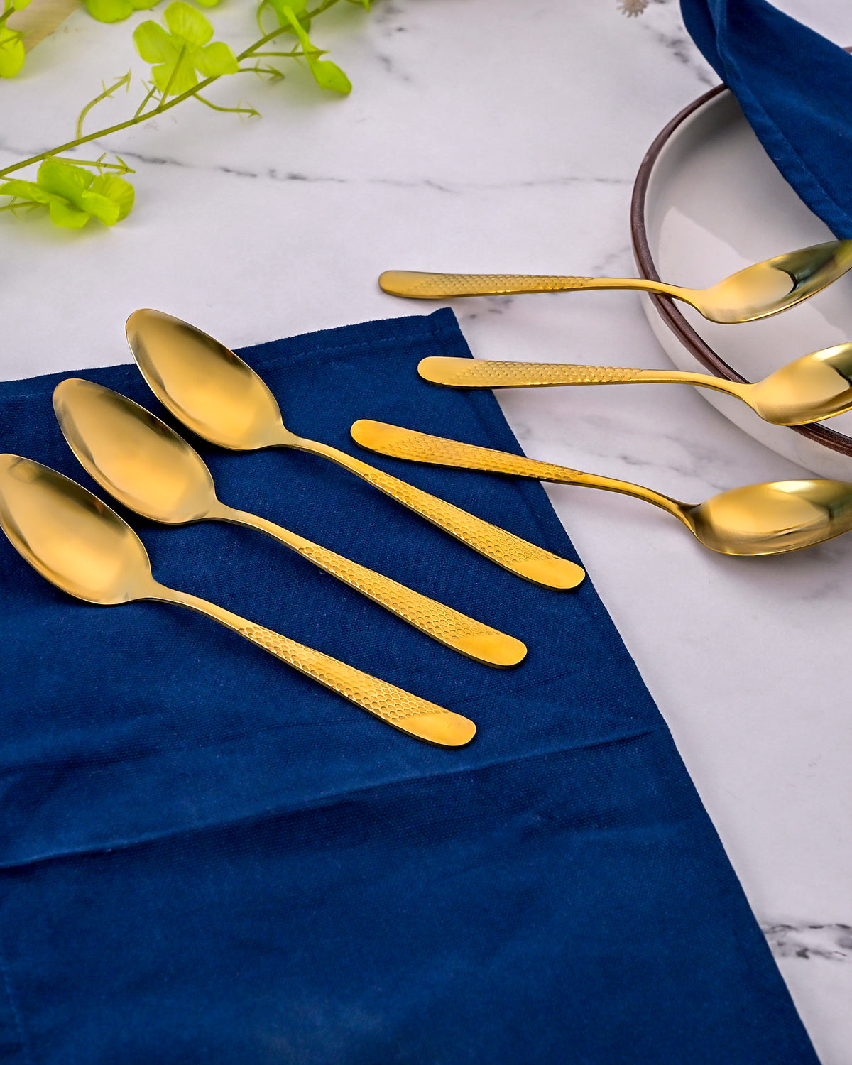 Decorative Gold Tea Spoons Set for Modern Table Settings