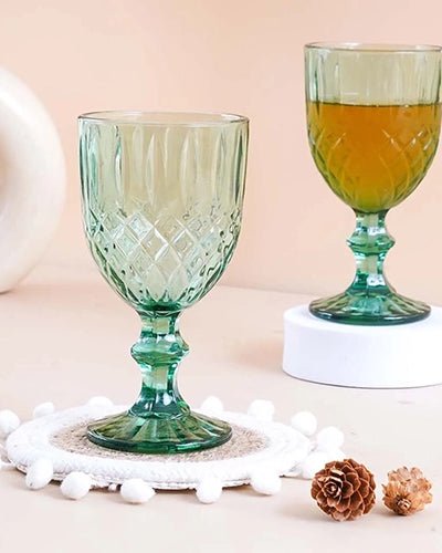 Set of 2 vintage glasses with elegant diamond pattern