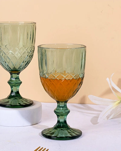 Clear vintage glass featuring diamond detailing
