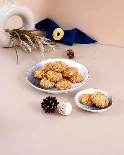 White and grey decorative textured plates