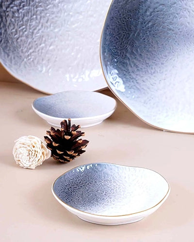 White and grey plates for everyday dining