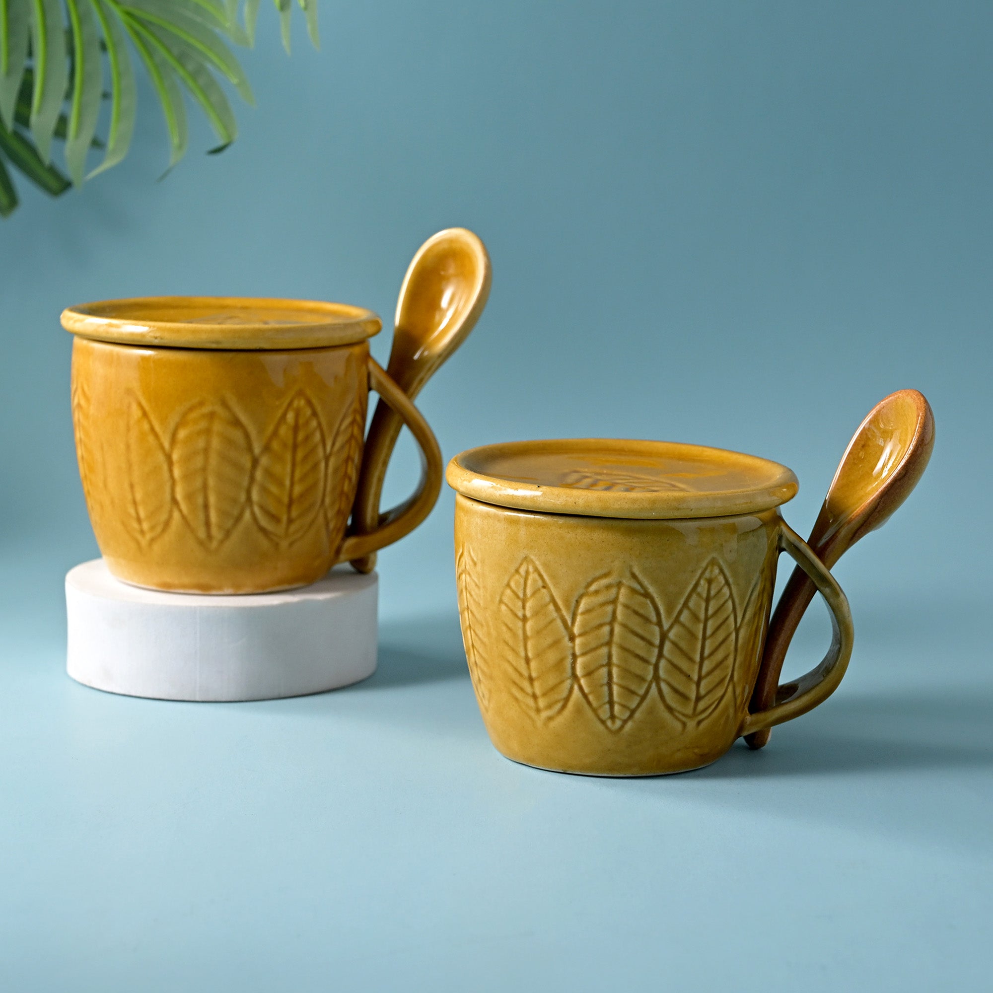 Beige Colour Ceramic Soup Mug with Lid and Spoon
