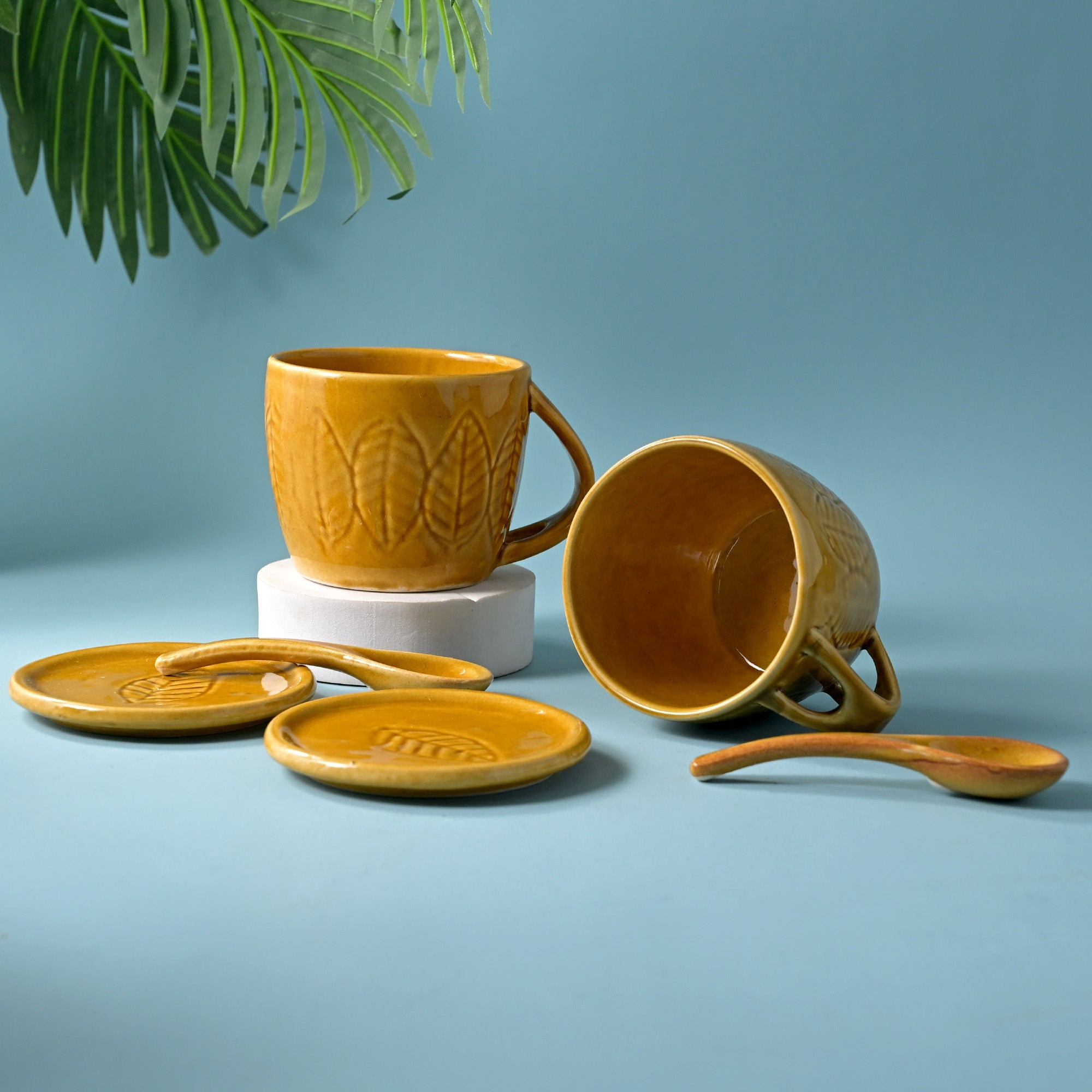 Beige Colour Ceramic Soup Mug with Lid and Spoon