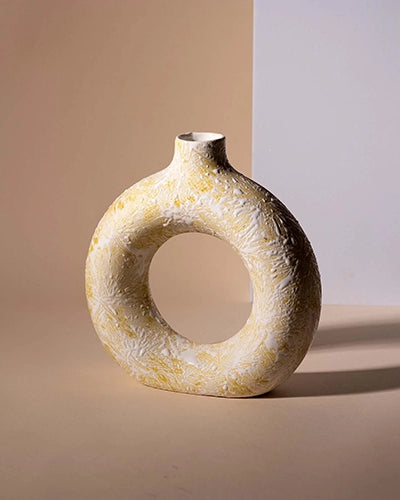Cream Donut Ring Vase