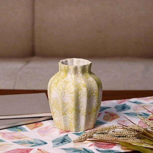 Cream Scalloped Textured Vase