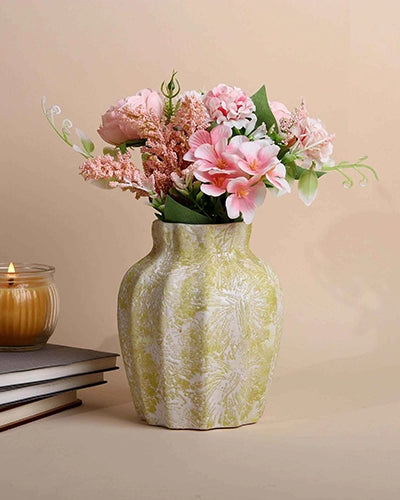 Cream Scalloped Textured Vase